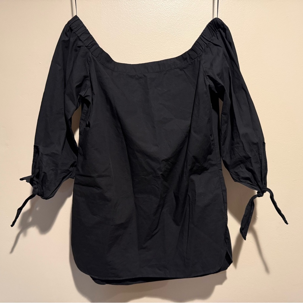 Saks Fifth Avenue Top off the shoulder 3/4 sleeve size XS